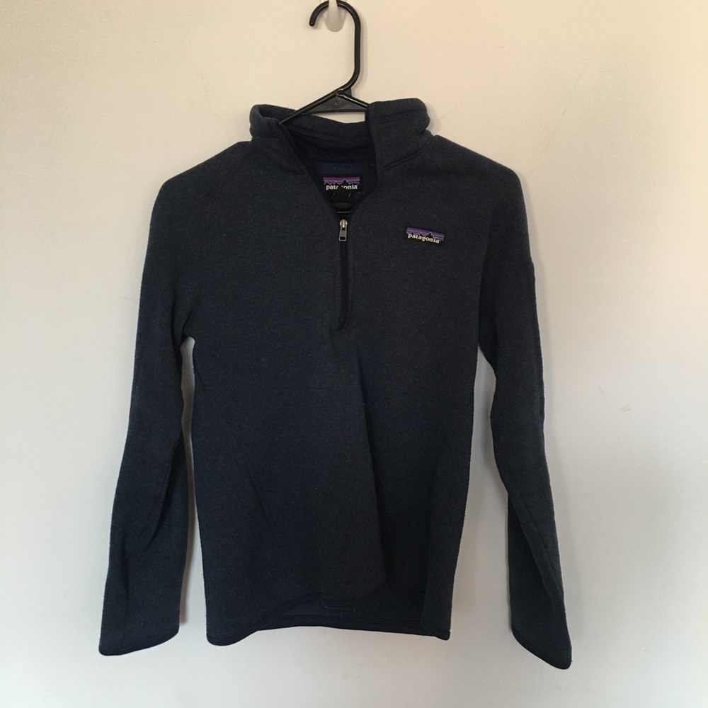Blue Patagonia 1/4 zip fleece